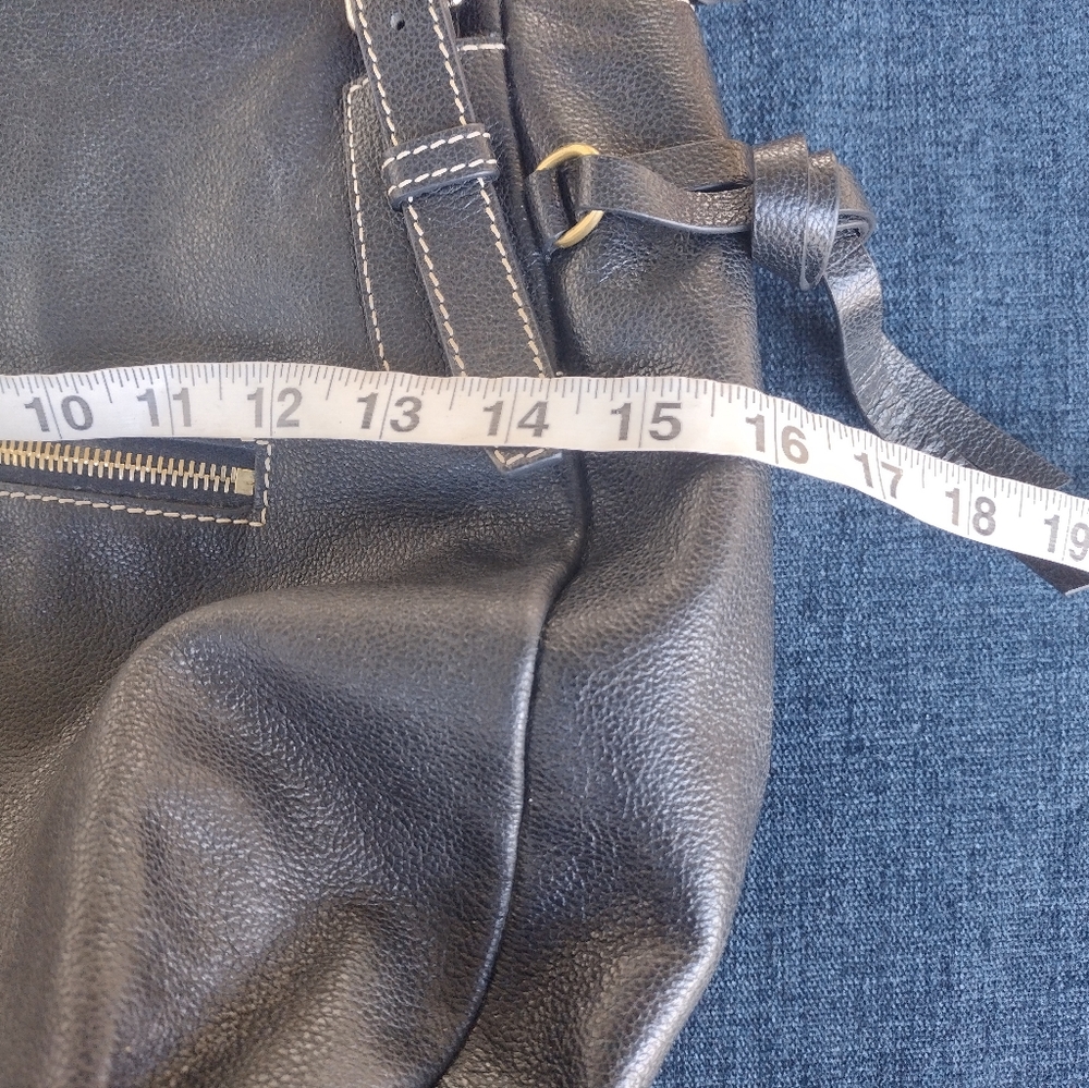 Dooney & Bourke Large Black Leather Hand Bag - Picture 15 of 15